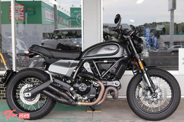 中古車　DUCATI スクランブラーナイトシフト